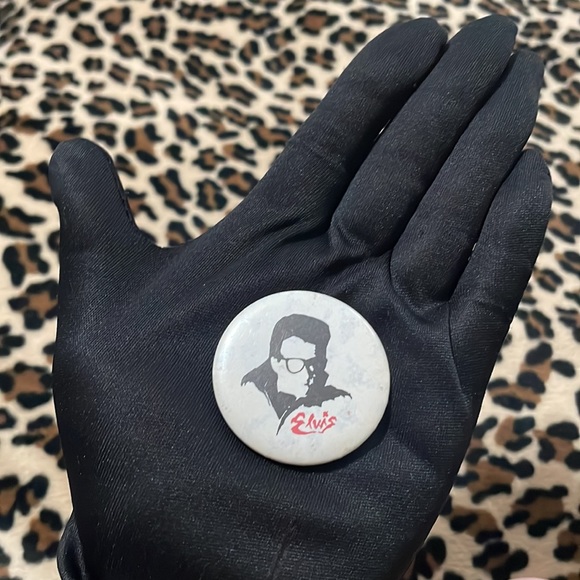 ELVIS COSTELLO 🎸 Vintage Rock Button Pin Pinback Collectible Punk Music Wave - Picture 10 of 12